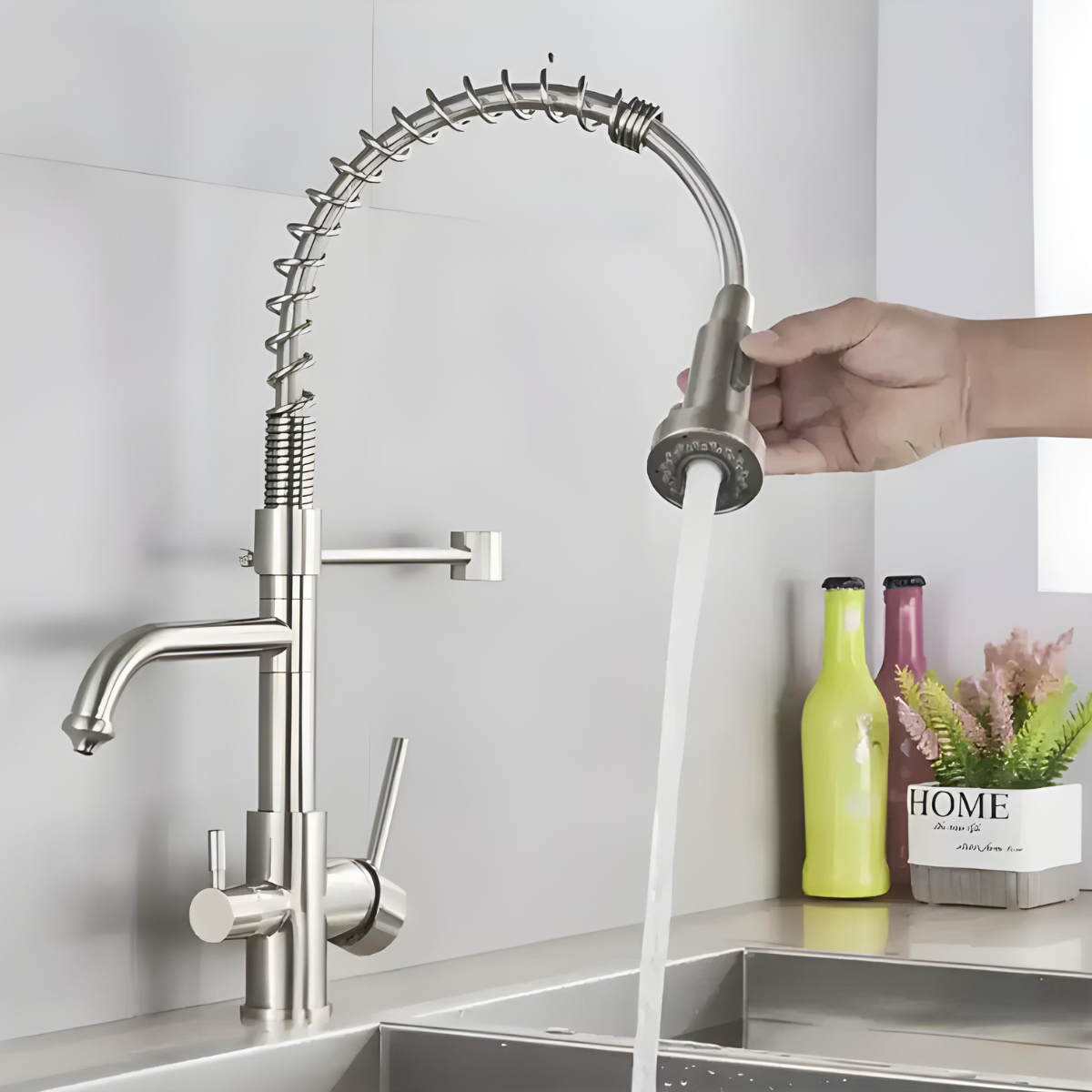 Torneira Gourmet Dual Monocomando Stylish em aço escovado com spray e saída para filtro.