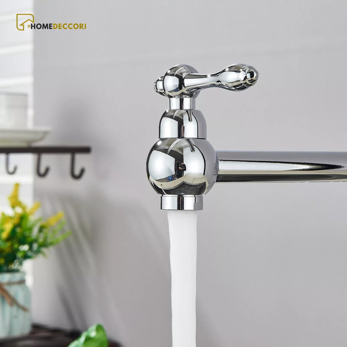 Torneira articulada de parede em inox Veneza com design moderno da Homedeccori.