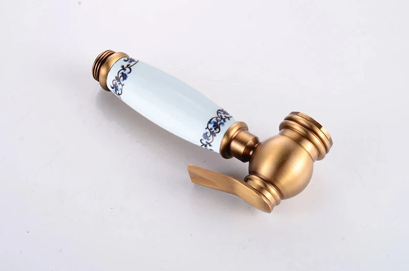 Kit Ducha Higiênica Bronze Antigo Cabo De Porcelana Orvieto