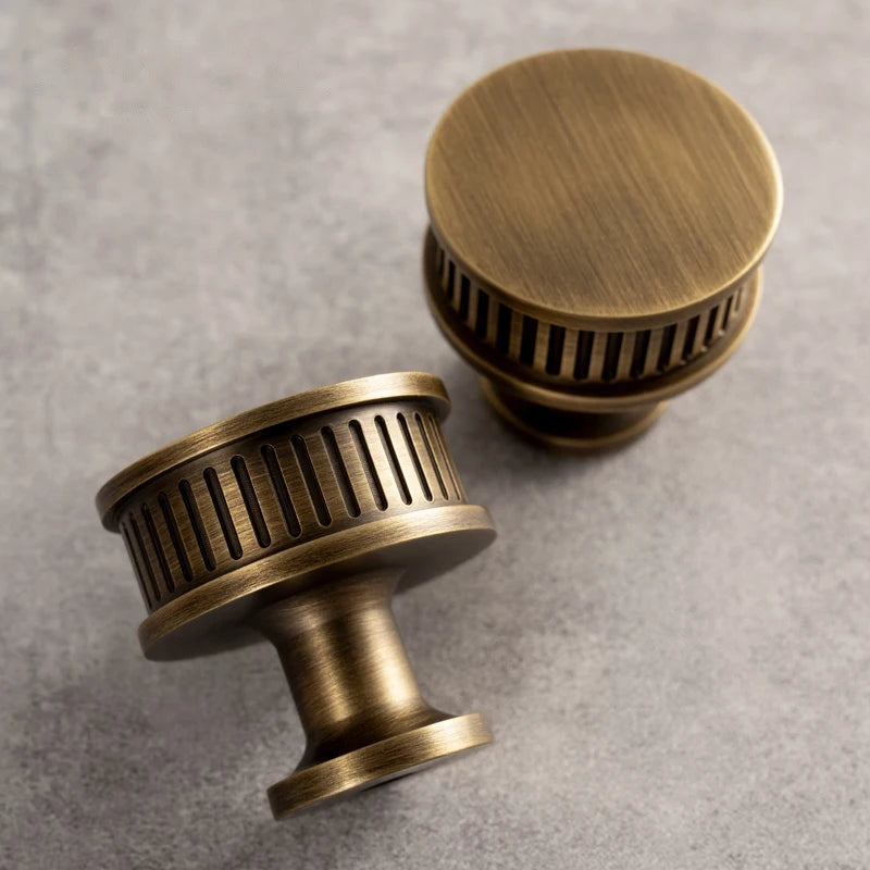 Puxador Alça e Ponto Latão Maciço Bronze Envelhecido Espiral Anzio - foto 3