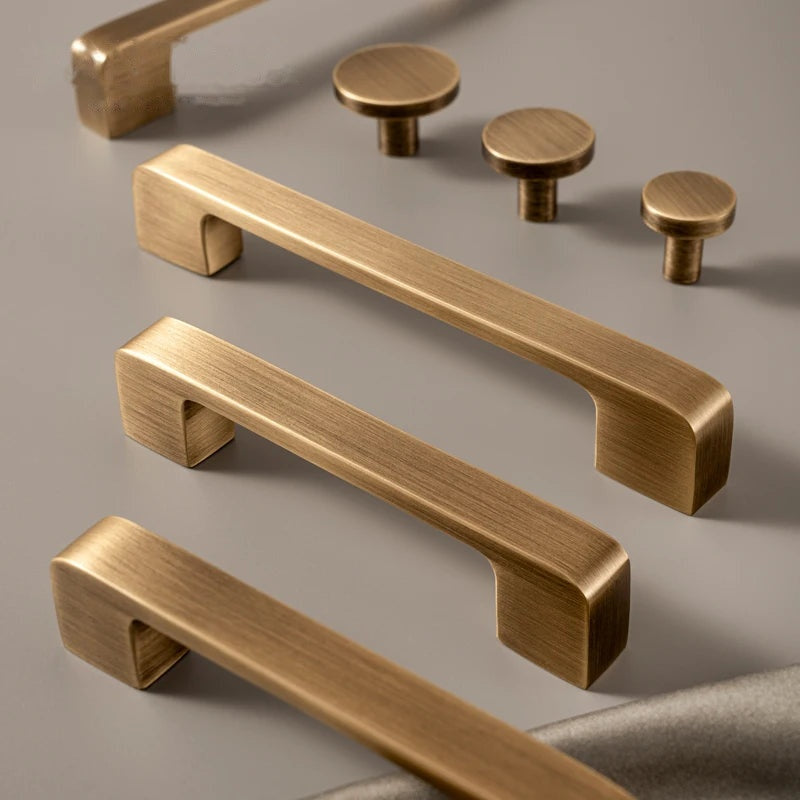 Puxador Alça e Ponto Latão Maciço Bronze Envelhecido Minimalista Ostia