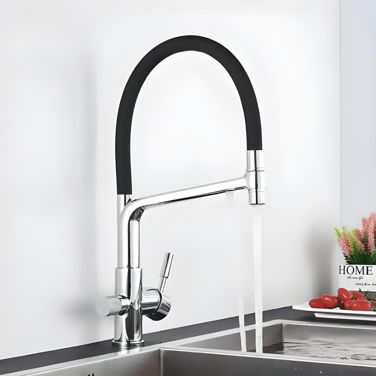 Torneira Gourmet Monocomando Extensível 360 Dual Azzurra cromada da Homedeccori em pia de cozinha.
