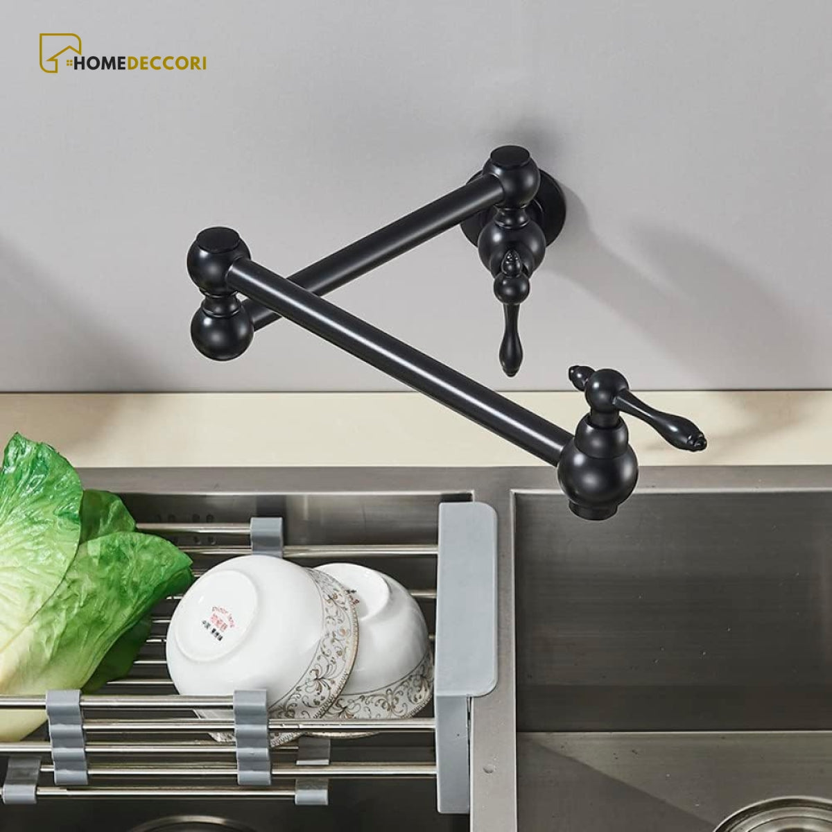 Torneira articulada de parede em inox preto Veneza para cozinha premium.