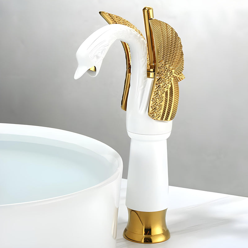 Torneira Cisne Dourada Monocomando Para Banheiro Lavabo