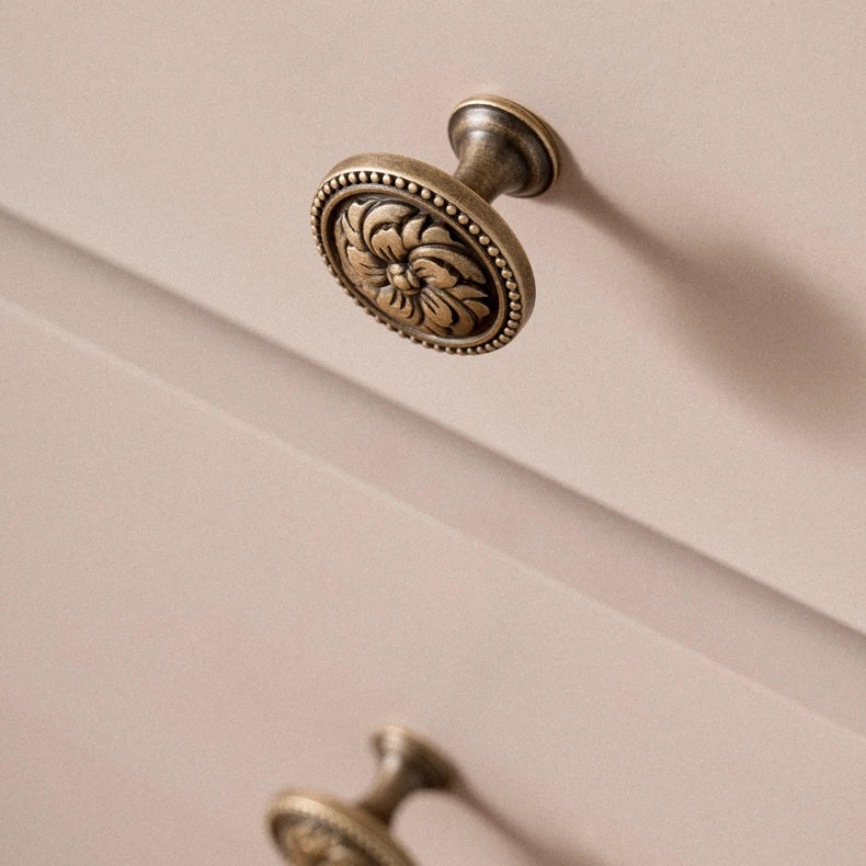 Puxador Ponto para Gaveta Latão Maciço Bronze Envelhecido Floral Trani - foto 7