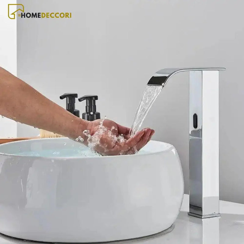 Torneira Com Sensor Para Banheiro Cascata Tribeca - Homedeccori